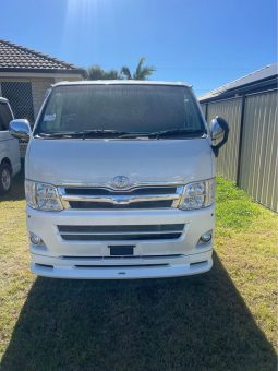 
										Toyota Hiace 2013 Turbo Diesel full									