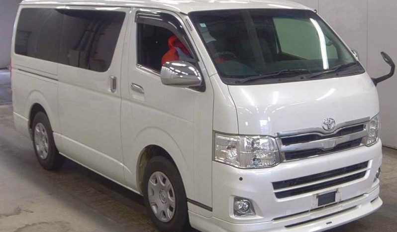 
								Toyota Hiace 2013 Turbo Diesel full									