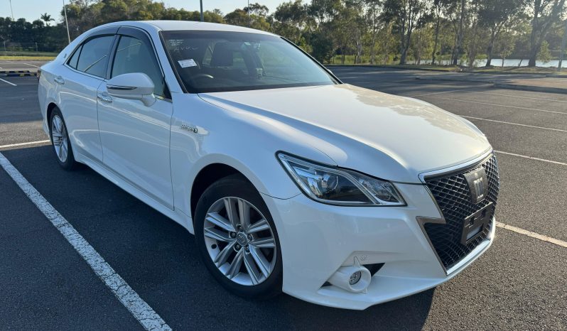 
								Toyota Crown Athlete S 2013 Hybrid full									