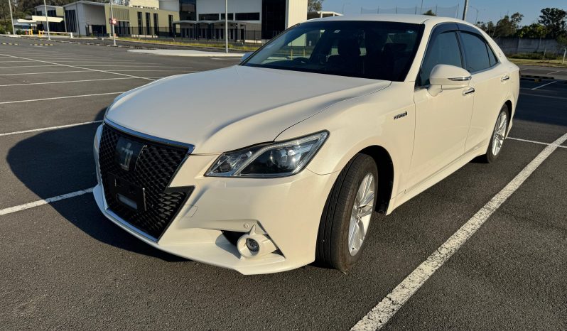 
								Toyota Crown Athlete S 2013 Hybrid full									